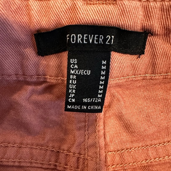 NWOT Forever 21 Dusty Rose/rust brown/ coral/orange color. Flare Fit Cargos. - Picture 7 of 11